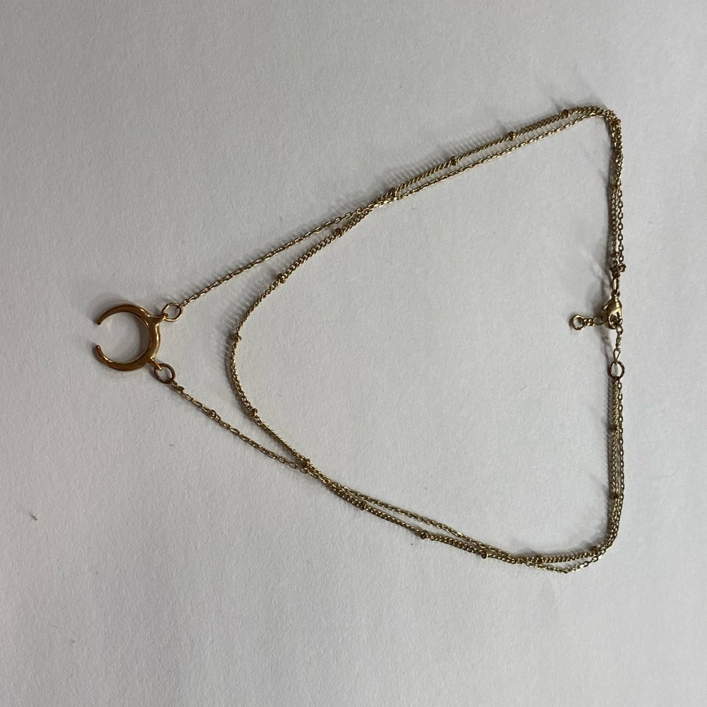 BRANDY MELVILLE golden crescent design choker necklace good condition!!